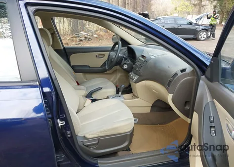 2009 Hyundai Elantra Gls z USA, uszkodzony, nr VIN KMHDU46D49U737680